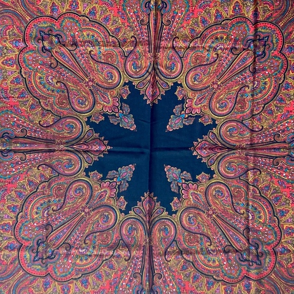 Pavlovo Posad Scarf Shawl Russian Tradition - Picture 8 of 8